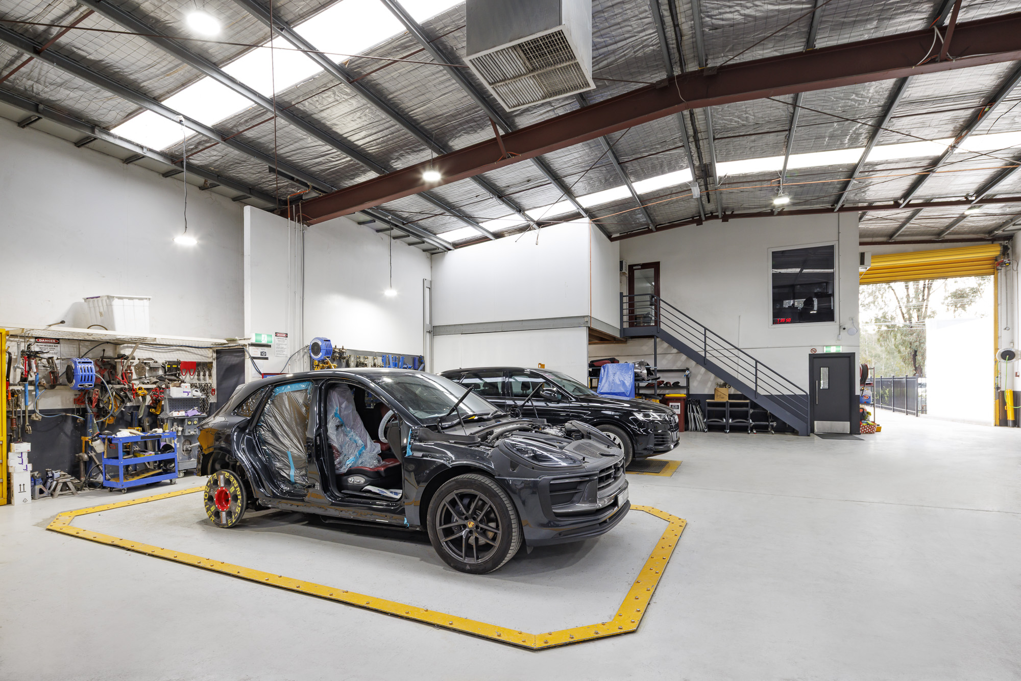 Sheen Panel Service - Eltham Photos